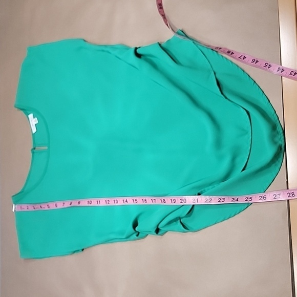 Mine Size S Green Ruched Side Cap Sleeve Blouse, Excellent Used Condition - Picture 8 of 11